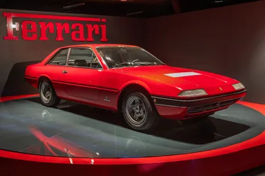 Ferrari 365 GT4 2+2