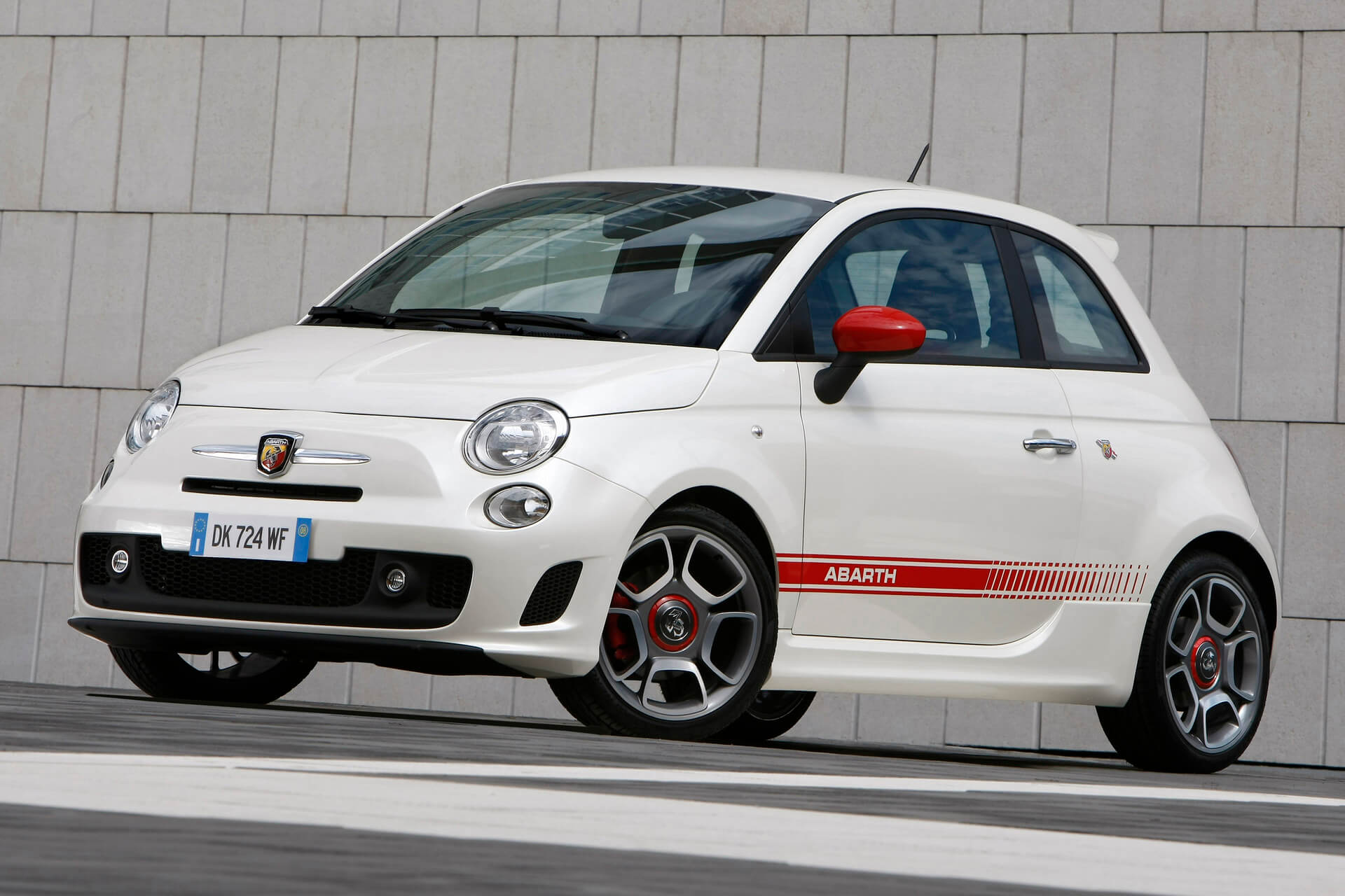 Car image 1