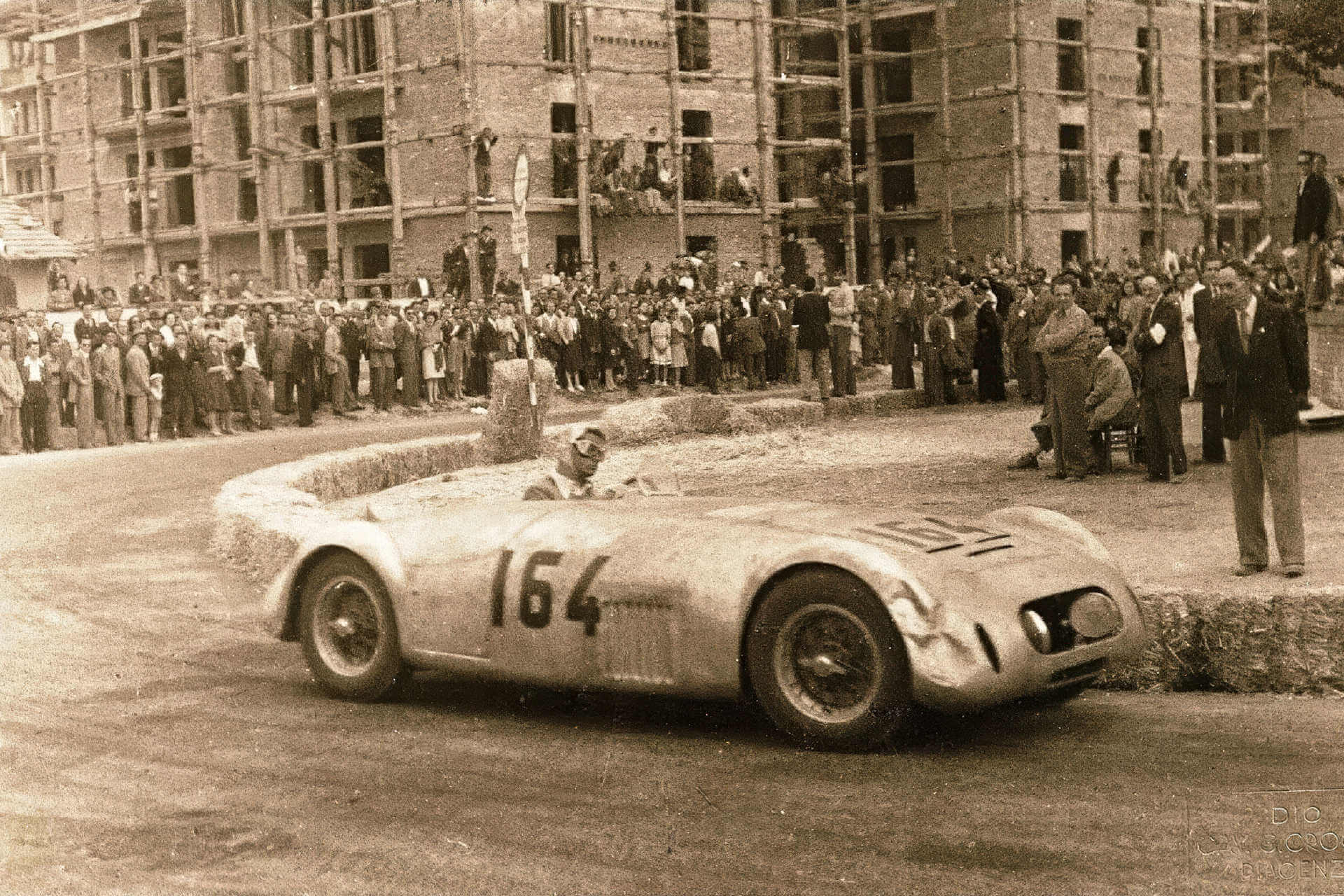 Guido Barbieri vincitore al Circuito di Piacenza nel 1947