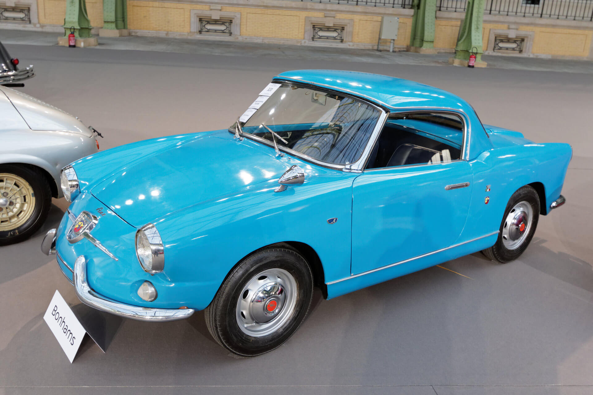 Car image 1
