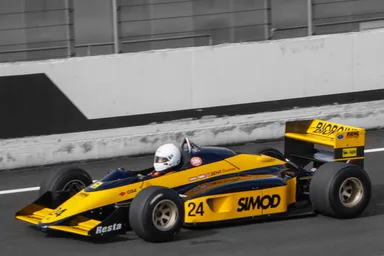 Minardi M187
