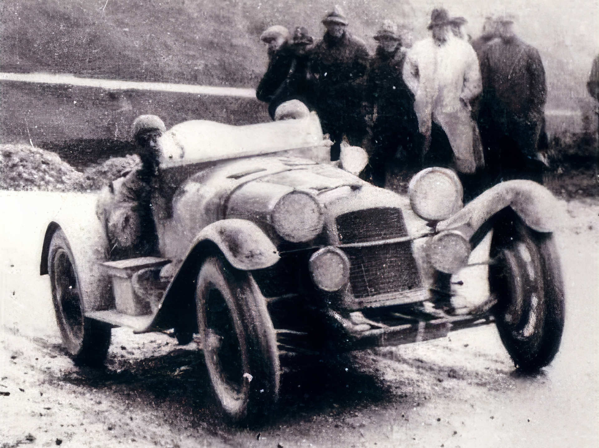 Borzacchini e Maserati E. al passo della Raticosa, Mille Miglia 1929