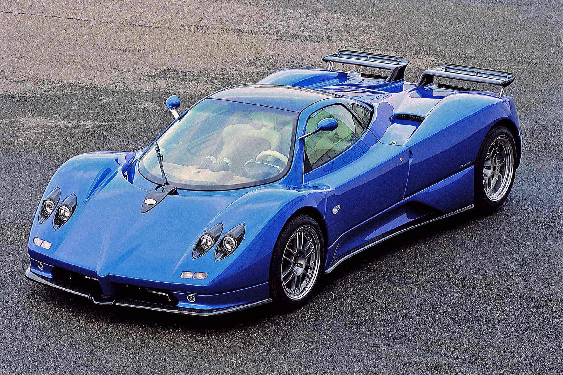 Car image 1